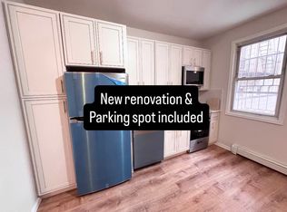 25-23 23rd St #1F, Astoria, NY 11102