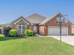 44 Lakeland Dr, Cabot, AR 72023