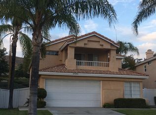 29382 Crest View Ln, Highland, CA 92346