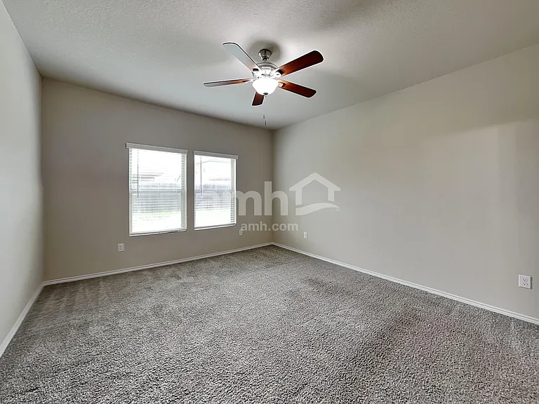 719 Red Barn Bnd — Photo 12