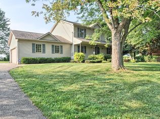 2487 Baldwin Rd, Fenton, MI 48430