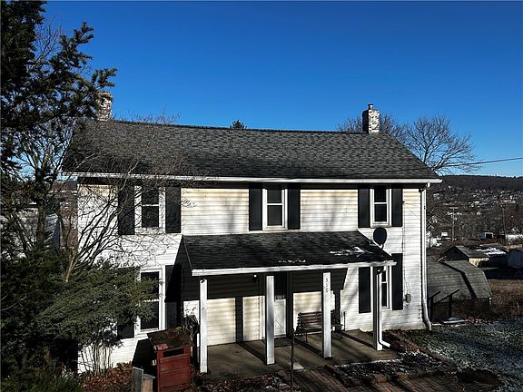 2nd image of 316 Roosevelt Blvd