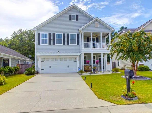 303 Foster Greens Ct, Goose Creek, SC 29445