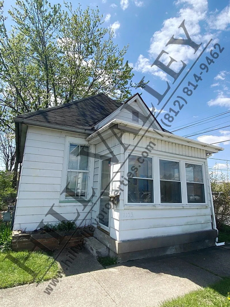 One Bedroom Home — Photo 1