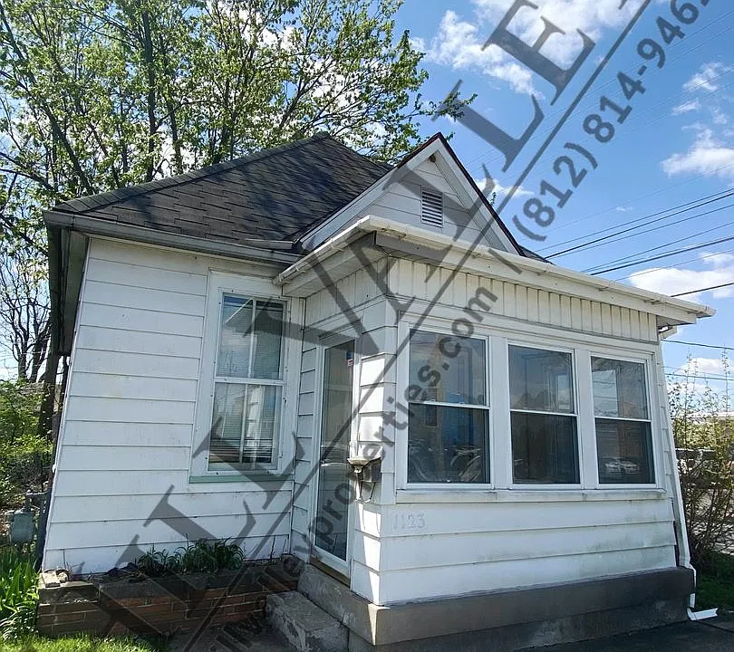 1123 Walnut St