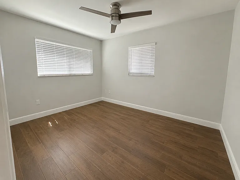 4311 NW 2nd Ave — Photo 3