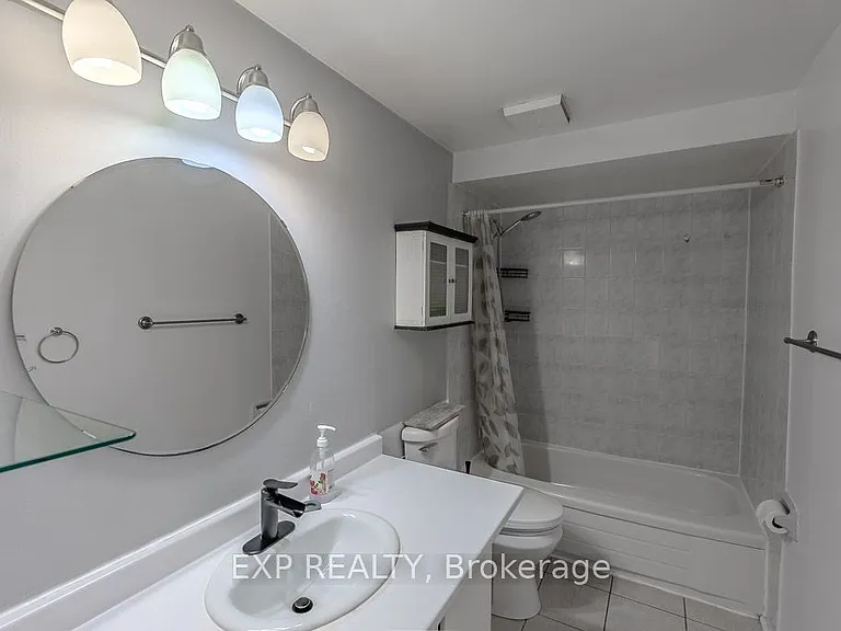 37 Forester Cres — Photo 16