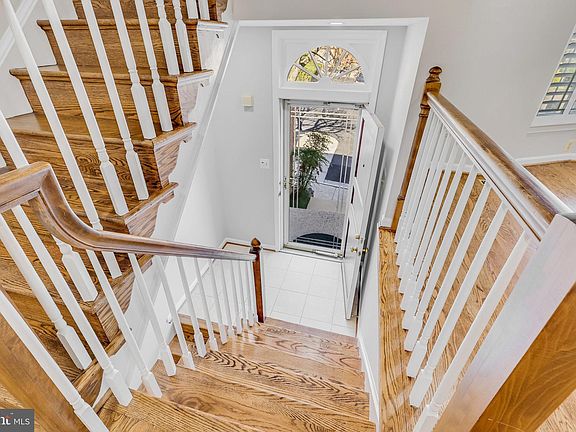 4th image of 415 Council Dr NE