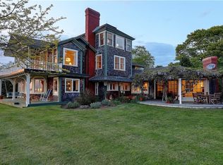 35 Appian Way, Barrington, RI 02806