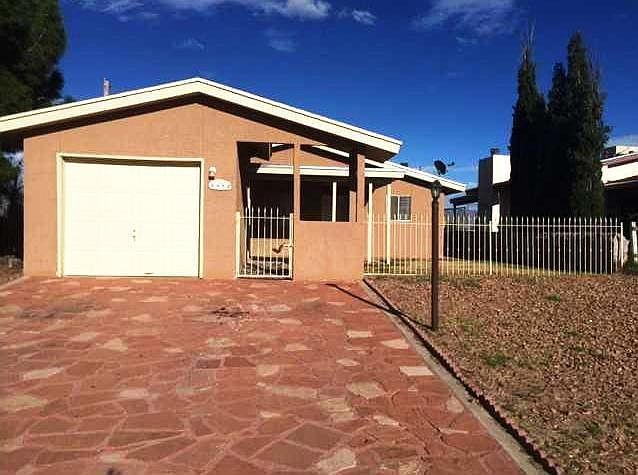 1st image of 5852 Sandpiper Dr