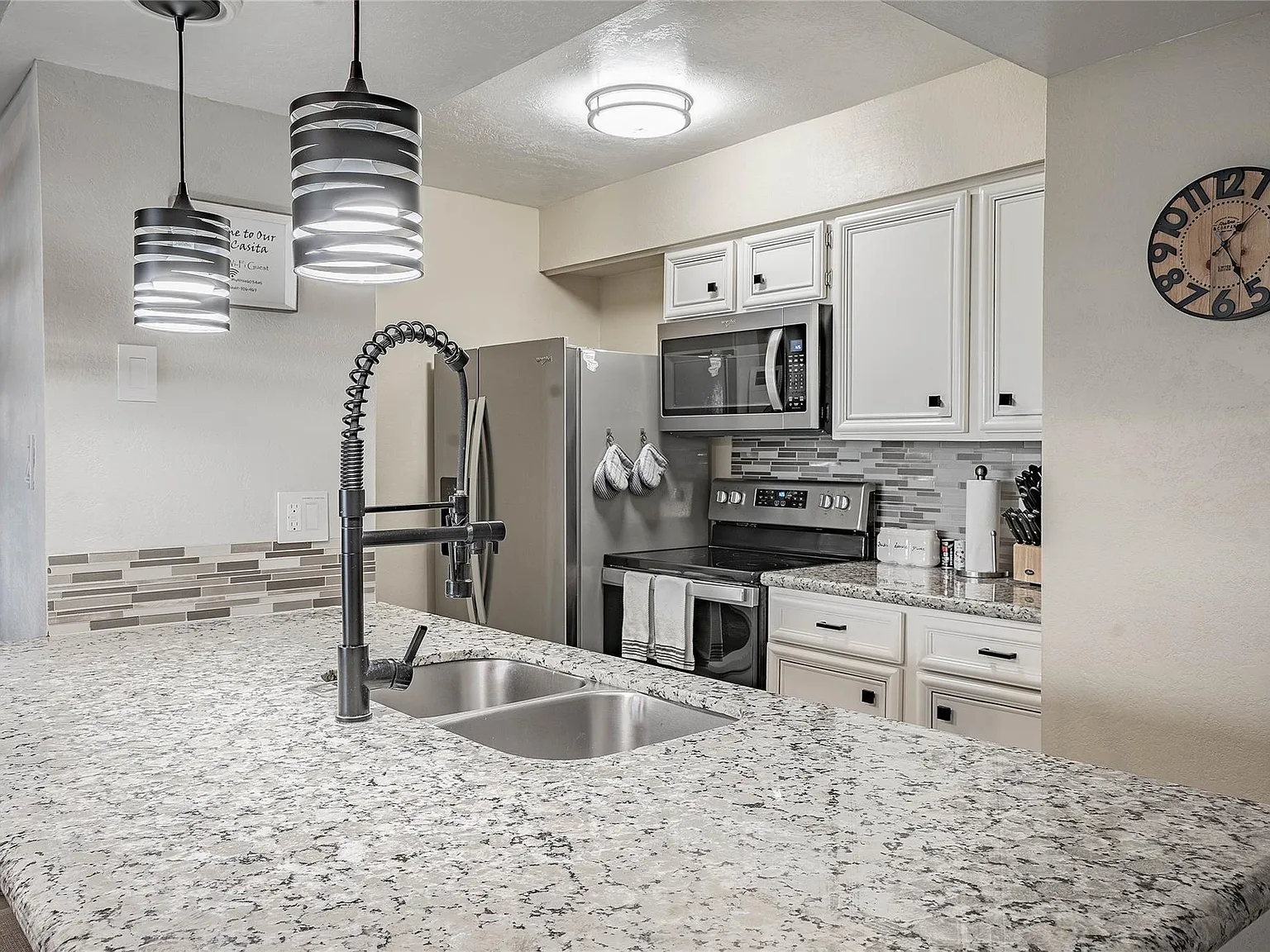 Lake Pointe Vista — Photo 3