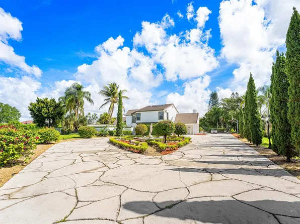 10170 Calumet Ln, Lake Worth, FL 33467