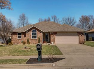 4435 W Westwood Drive, Battlefield, MO 65619