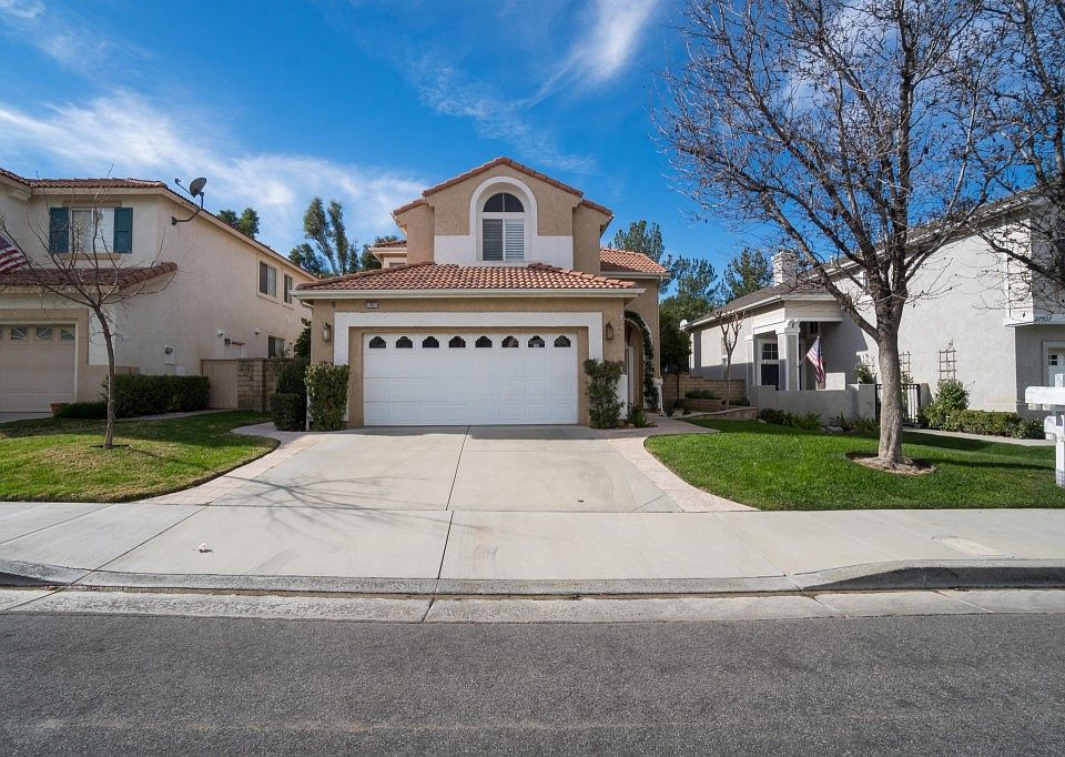 1st image of 27921 Balsam Ct