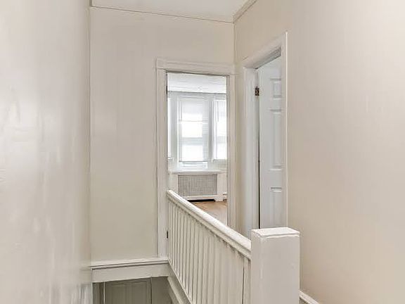 3rd image of 4808 N Franklin St #1