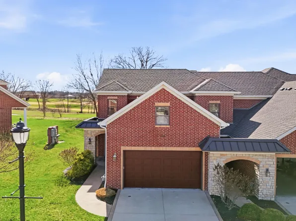 1613 Residence Dr, Columbia, MO 65201