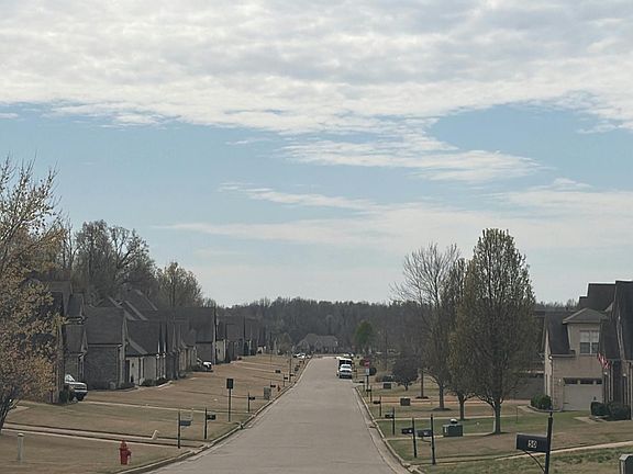 4th image of 40 Burton Place Dr