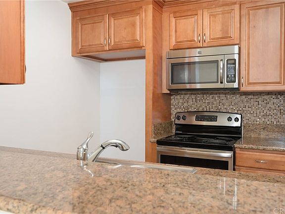 5th image of 5460 White Oak Ave Unit A202