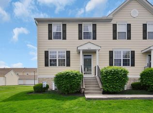 7235 Colonial Affair Dr #12, New Albany, OH 43054