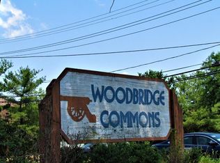 1709 Woodbridge Comns Way, Iselin, NJ 08830