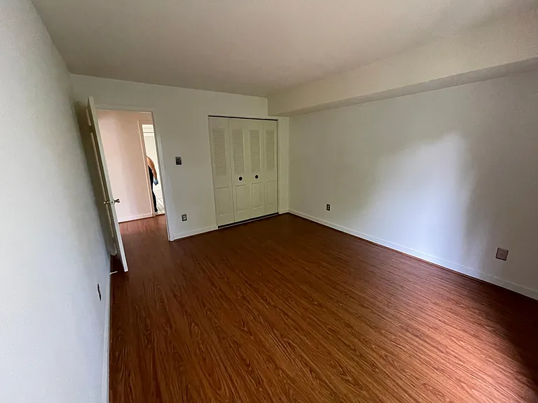 11301 Commonwealth Dr #203 — Photo 8