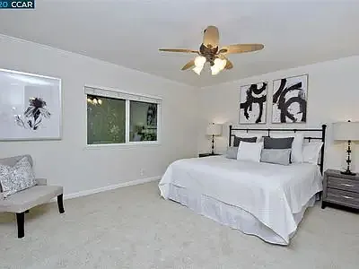 155 Clover Hill Ct — Photo 8
