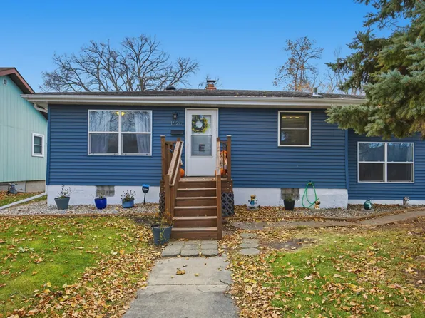 1626 11th St N, Fargo, ND 58102