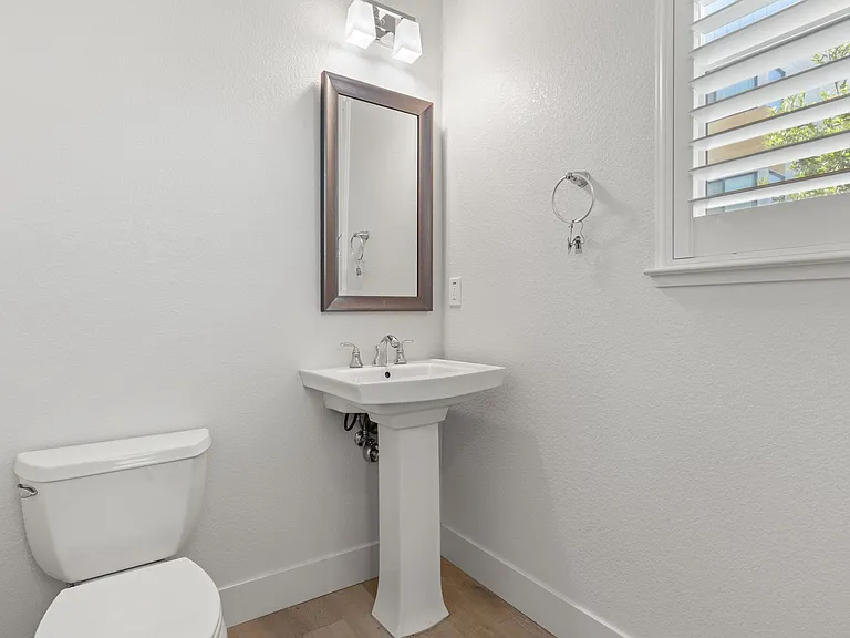 2730 Bette St — Photo 23