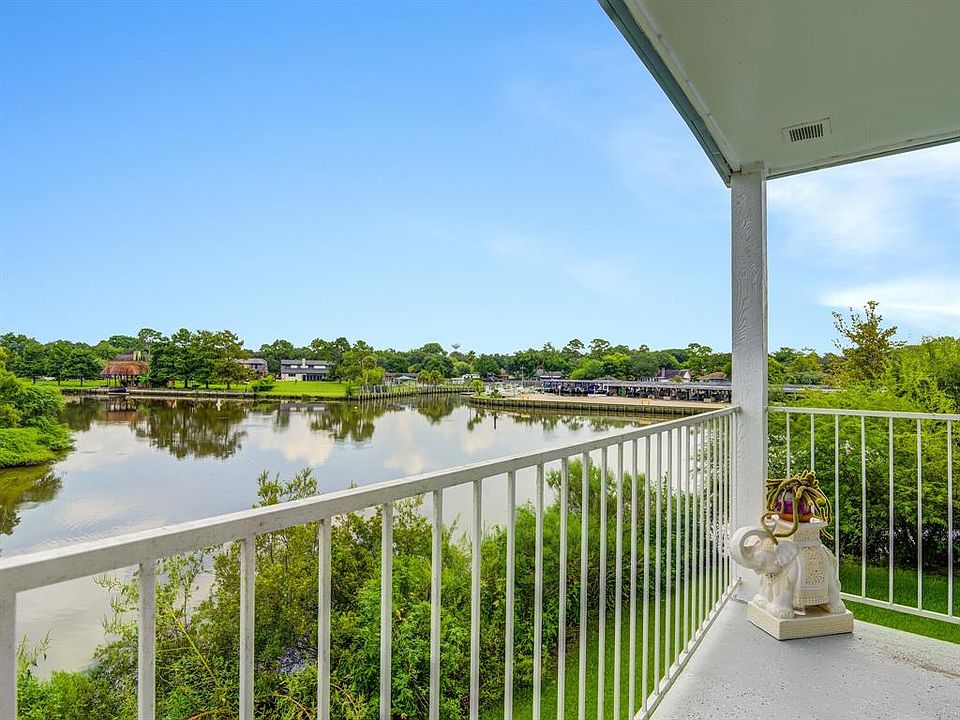 1st image of 18617 Egret Bay Blvd APT 1007