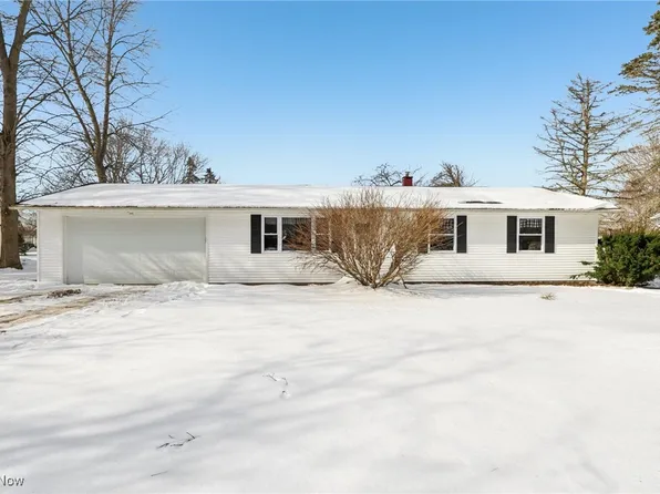 6879 Arlene Dr N, Conneaut, OH 44030