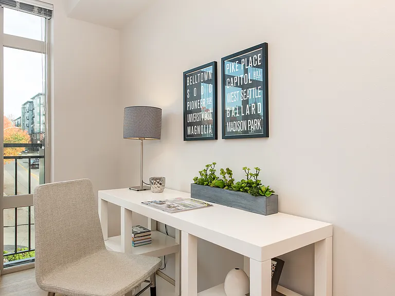 Zephyr Apartments — Photo 105