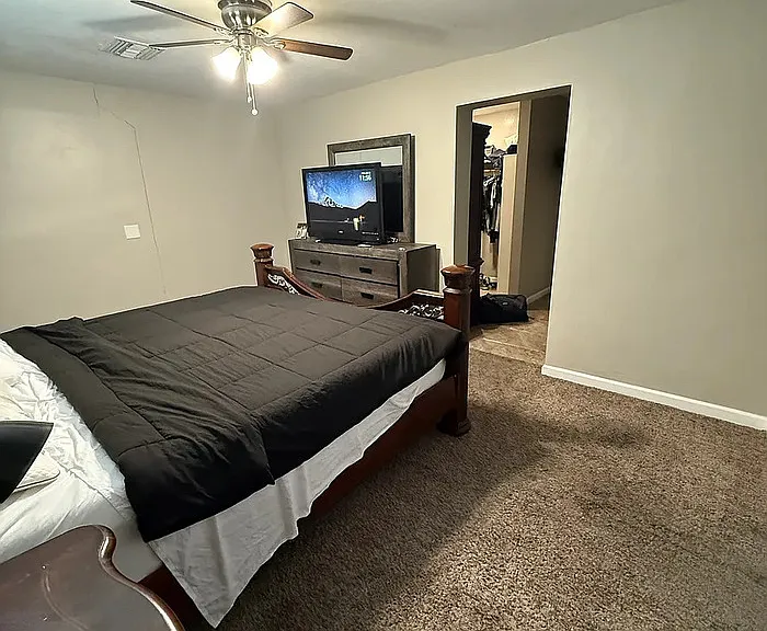 1715 E Miles St — Photo 11
