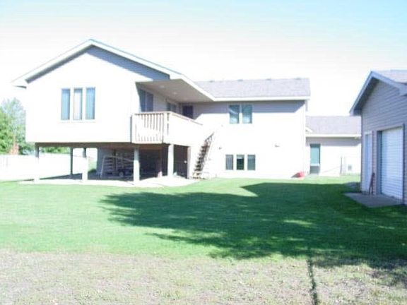 3rd image of 3980 Thomas Drive