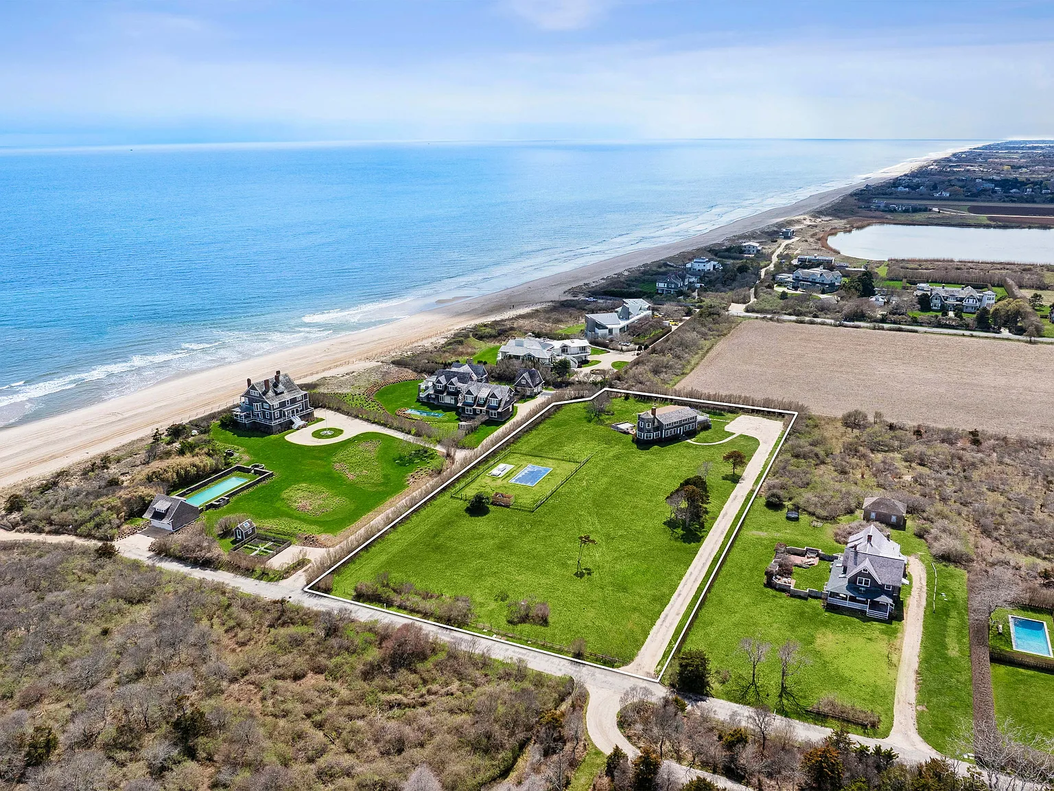Georgica Association Ocean Proximity & Private Grounds — Photo 3