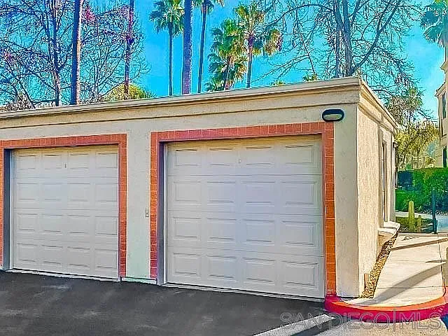 7312 Alta Vis — Photo 10