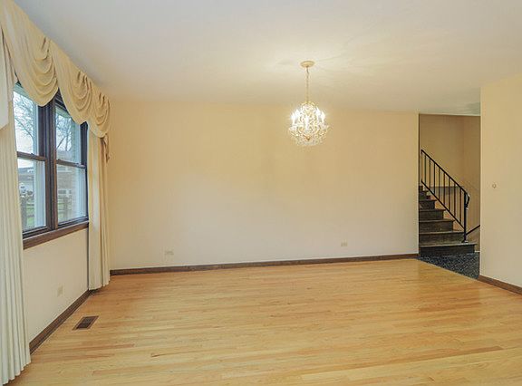 4th image of 1302 Ivy Ct