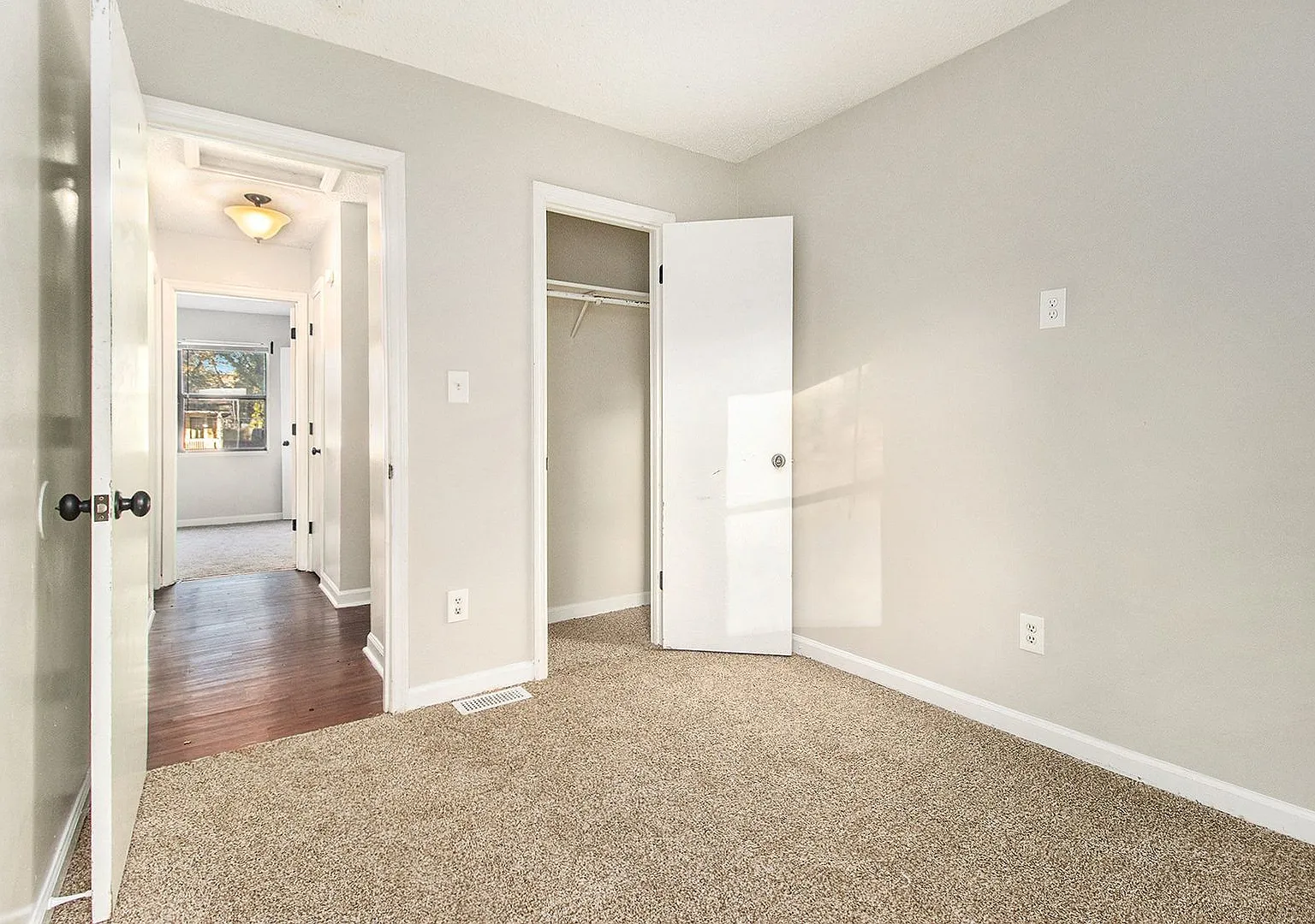 3 Bedroom, 2 Bath Duplex near the Beltline — Photo 3