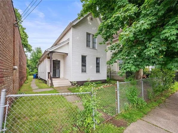 1911 W 65th St, Cleveland, OH 44102