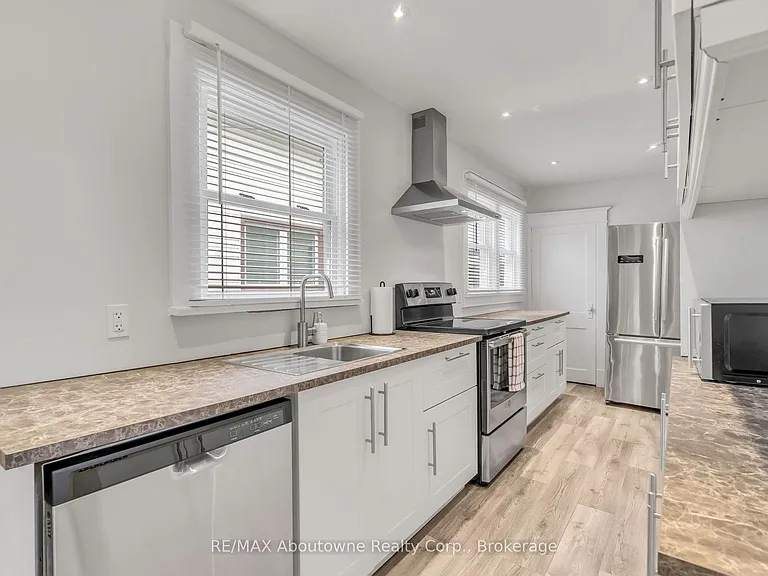 5111 Kitchener St — Photo 11