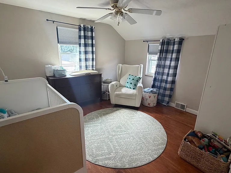 526 Bellaire Ave — Photo 21