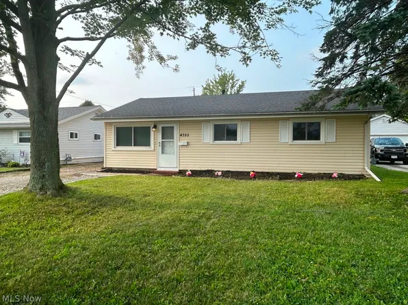 4355 Knickerbocker Rd, Sheffield Lake, OH 44054