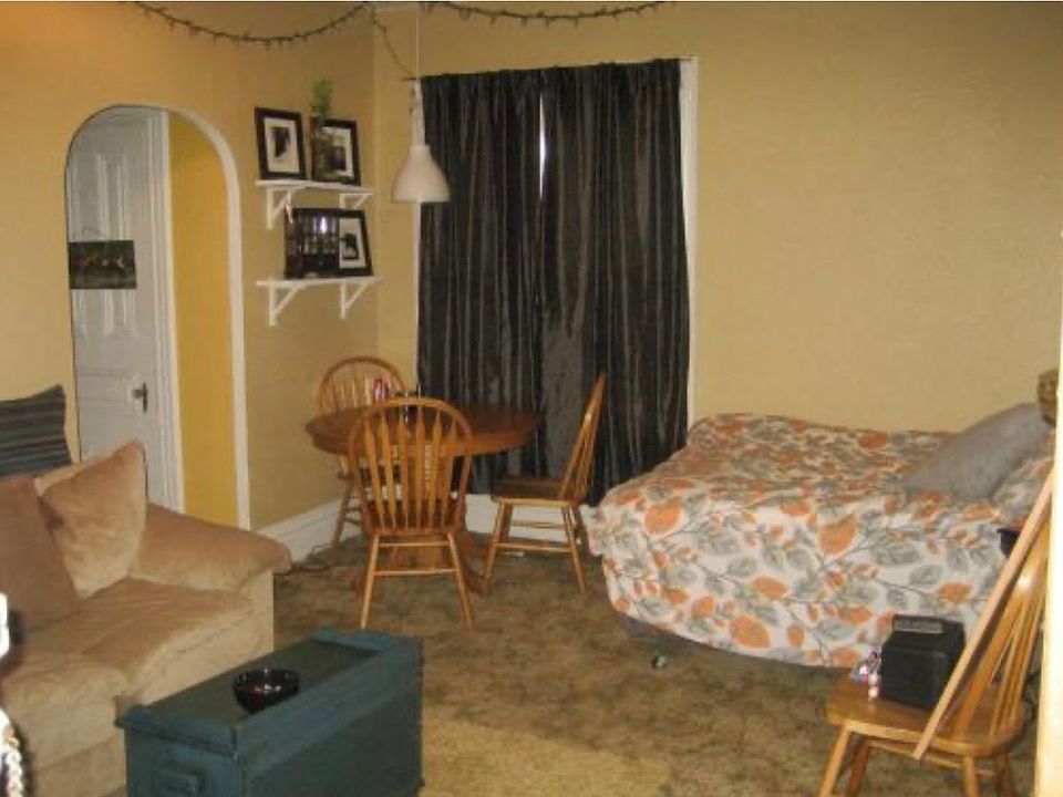 2nd image of 226 W 5th St APT 8