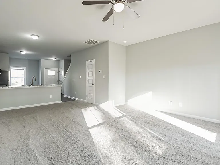 131 Buckhorn Ave — Photo 3