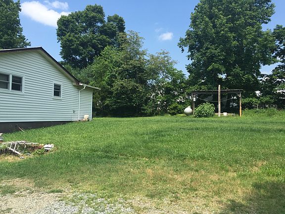 3rd image of 2511 Patrick Dr