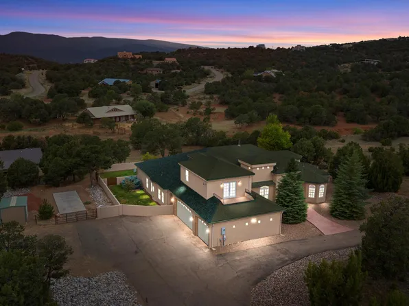 13 Heights Ct, Sandia Park, NM 87047