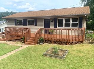 111 Mockingbird Dr, Ridgeley, WV 26753