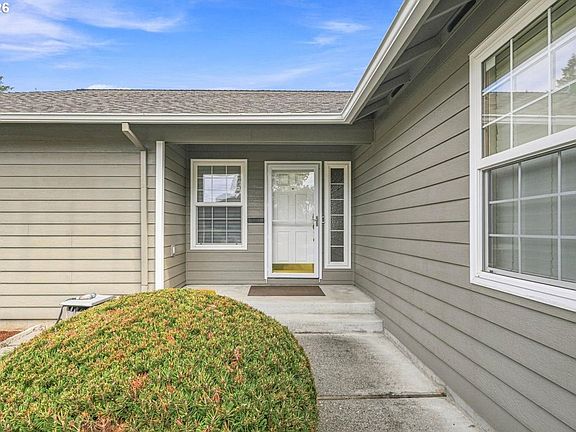 3rd image of 2694 Sykes Rd
