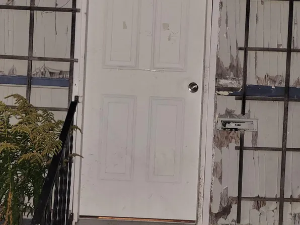 515 Crawford St, Toronto, ON M6G 3J9