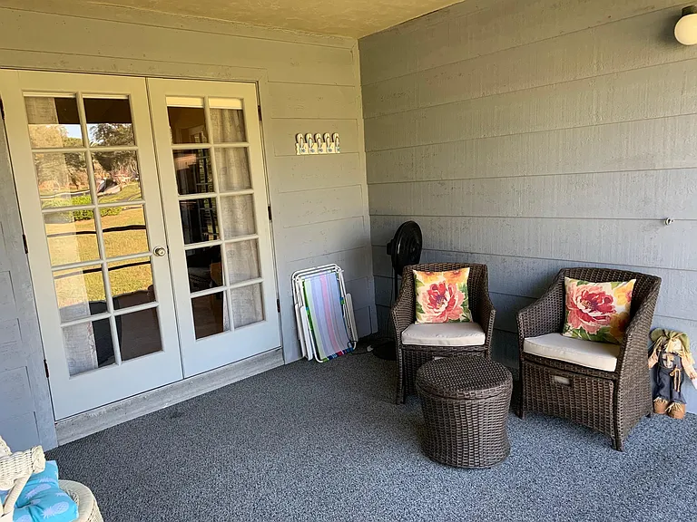 Screened in patio