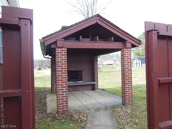 3rd image of 187 Valley Mills Dr